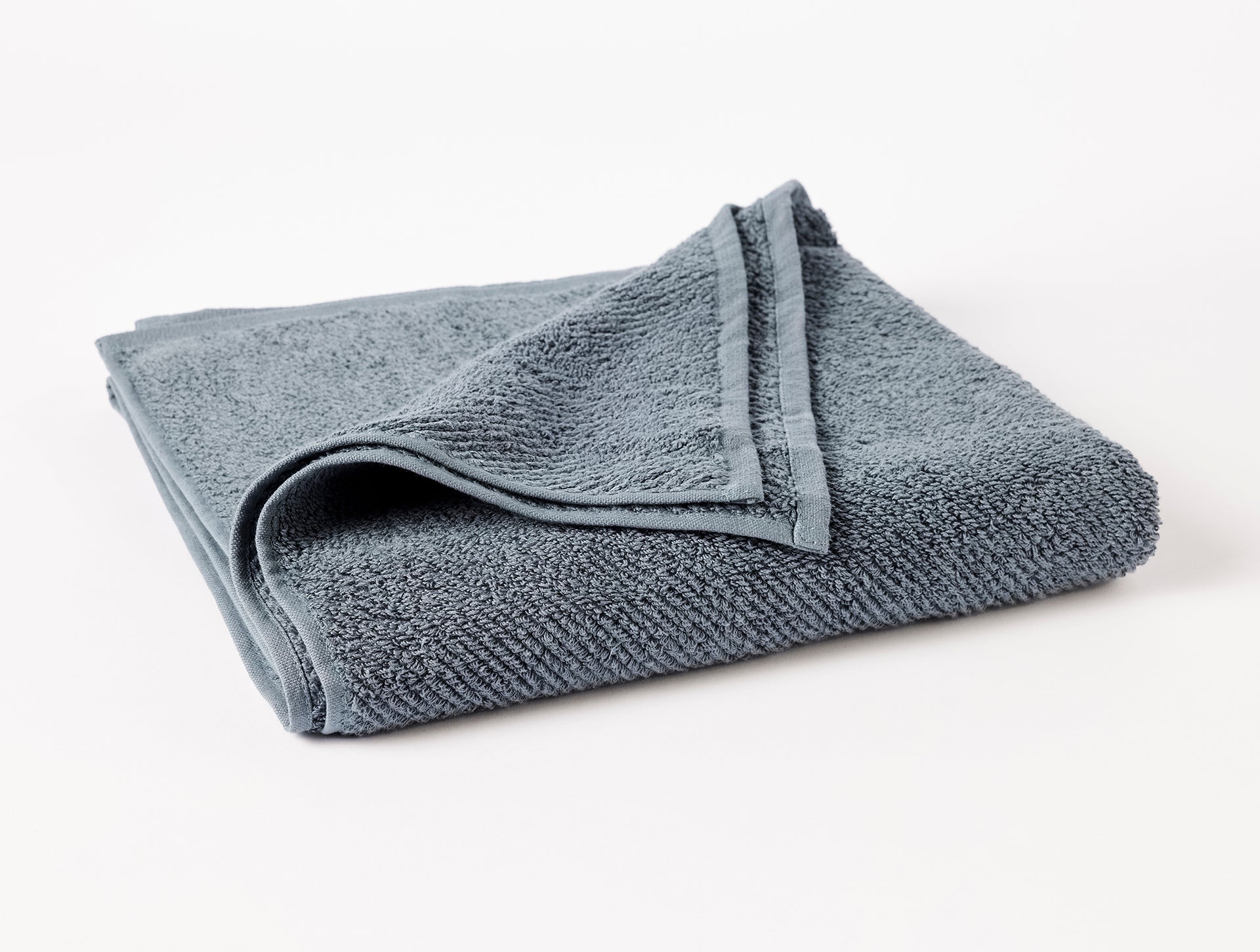 Coyuchi Air Weight Towels - Thumbnail 2